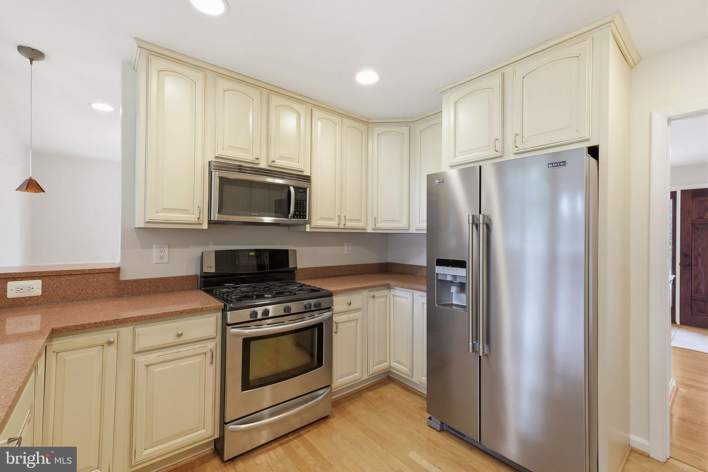 7531 Cayuga Ave Property Photo 16