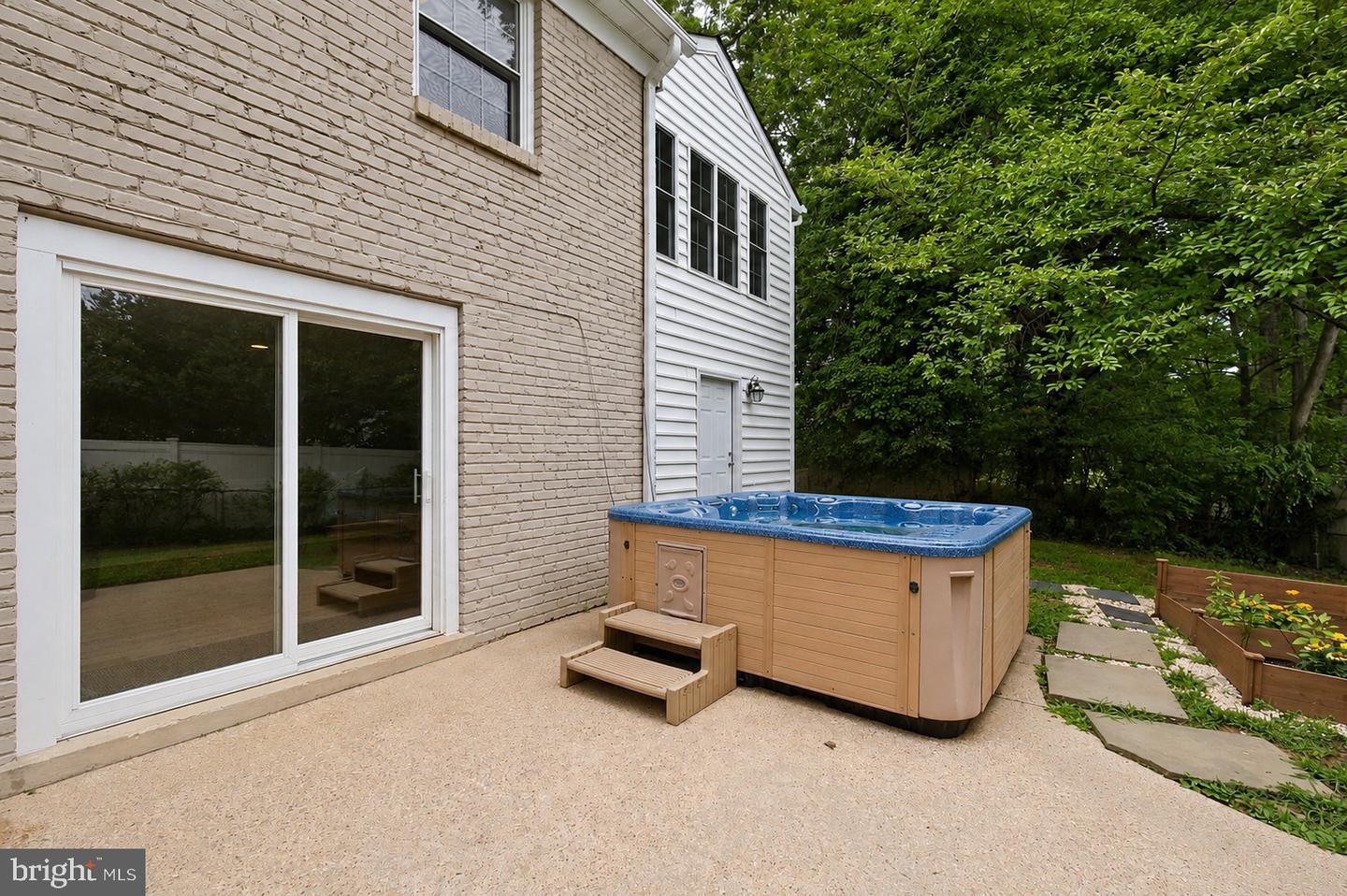 7531 Cayuga Ave Property Photo 43
