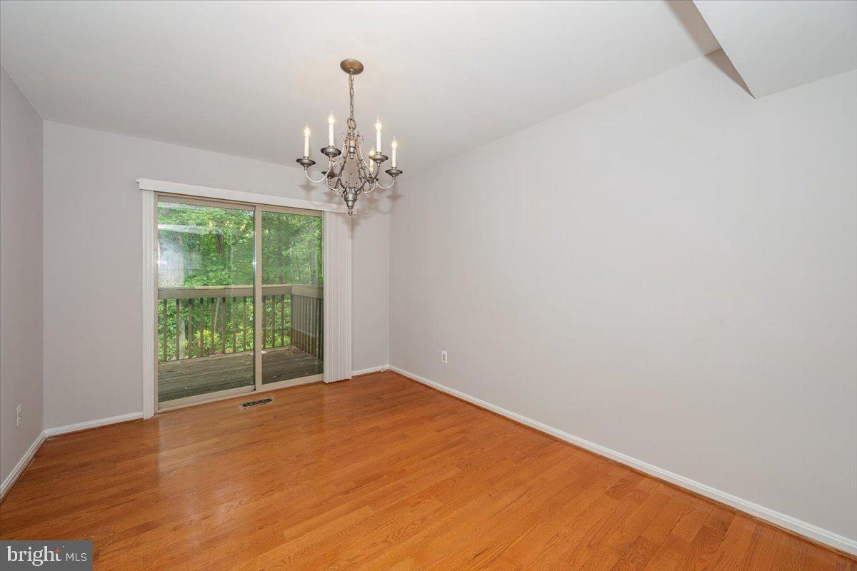10113 Maple Leaf Dr Property Photo 8