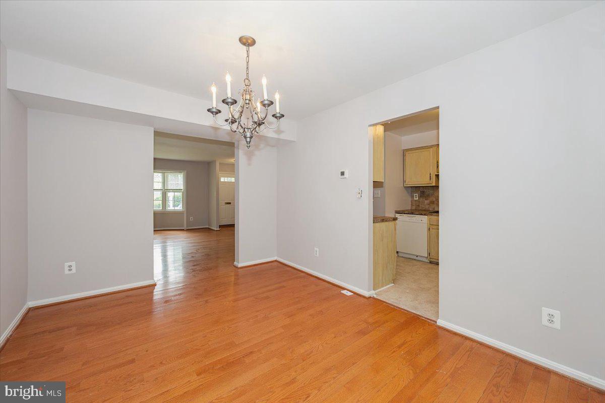 10113 Maple Leaf Dr Property Photo 9