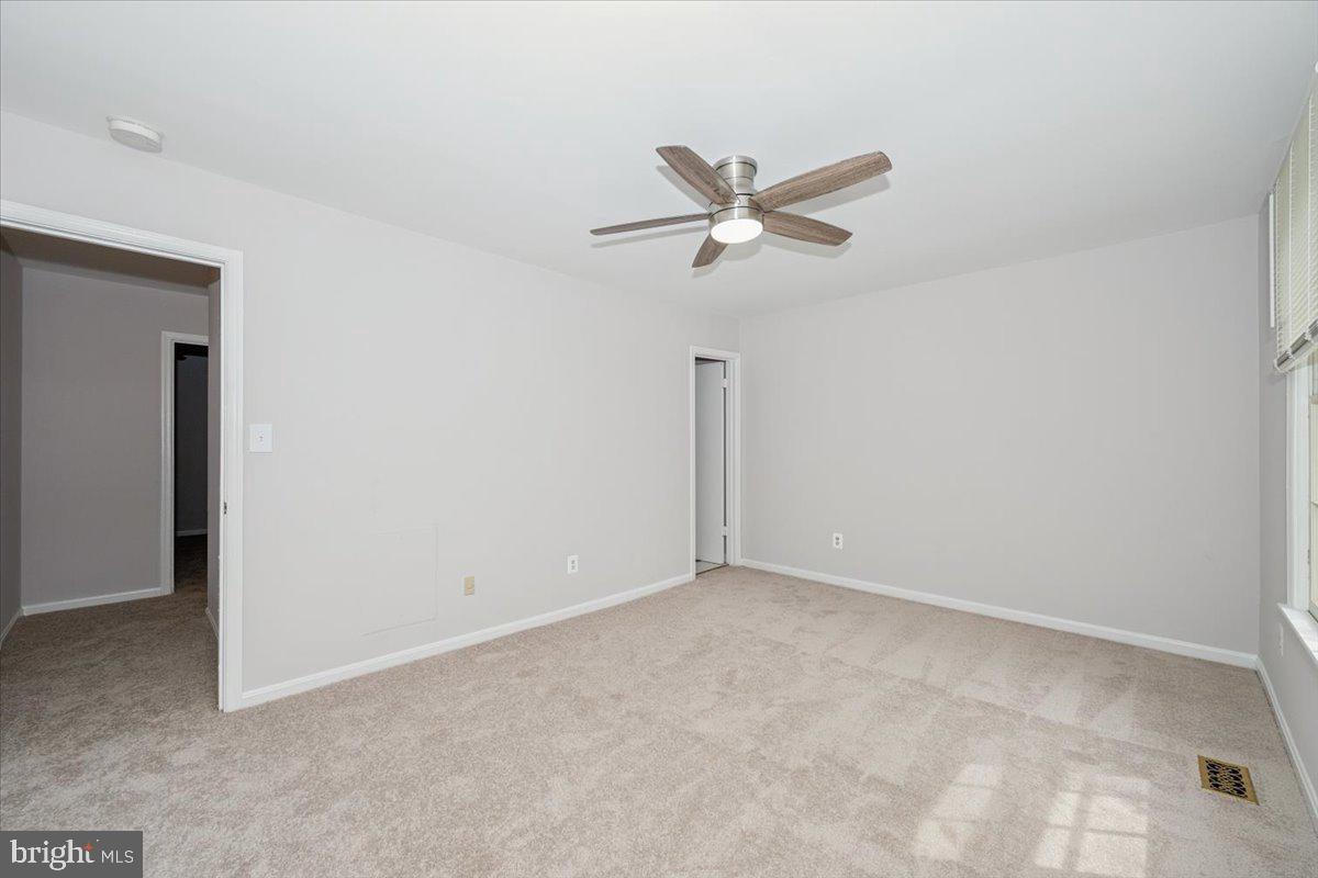 10113 Maple Leaf Dr Property Photo 28