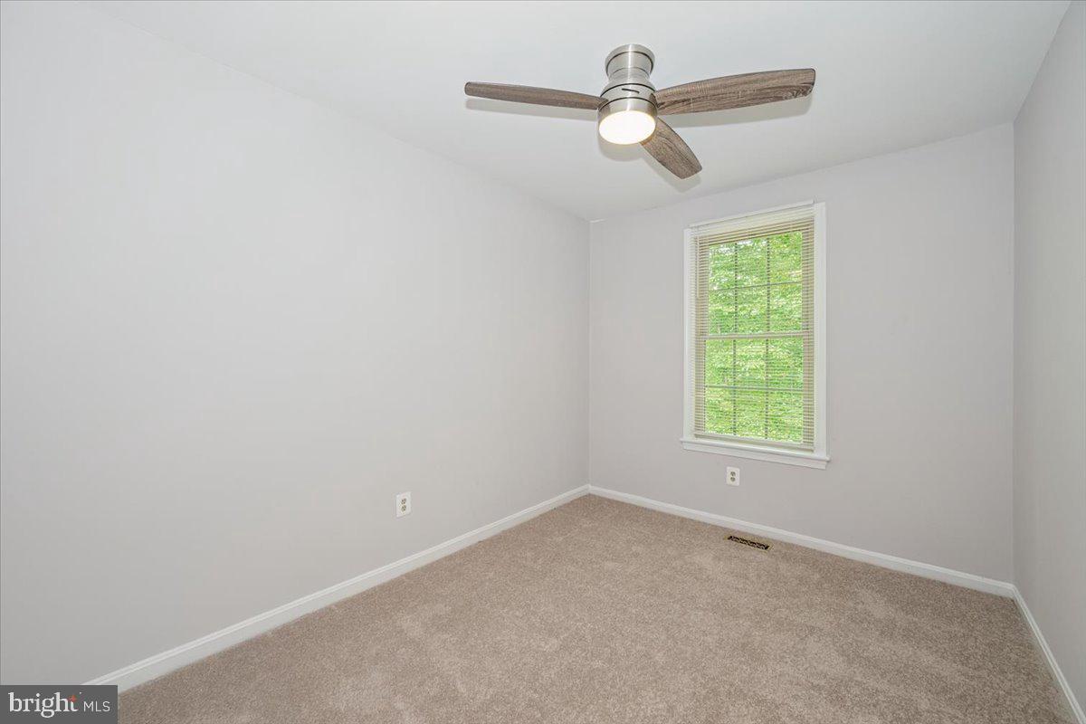 10113 Maple Leaf Dr Property Photo 30