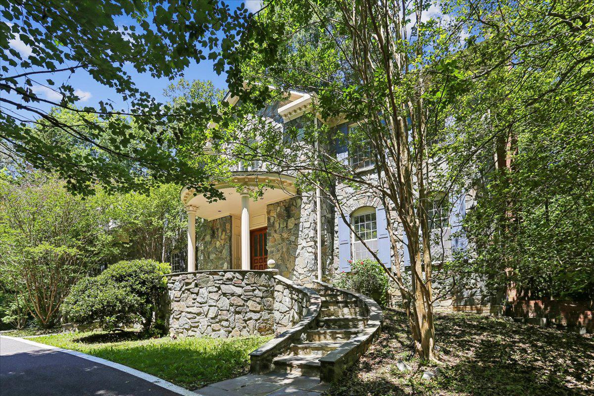 11720 Glen Ct Property Photo 2