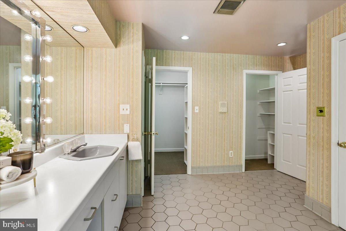 11720 Glen Ct Property Photo 58
