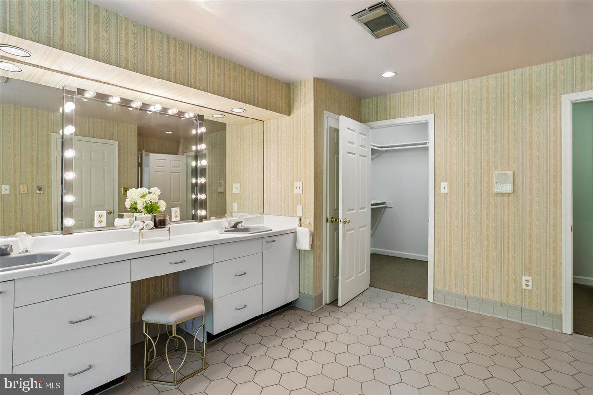 11720 Glen Ct Property Photo 59