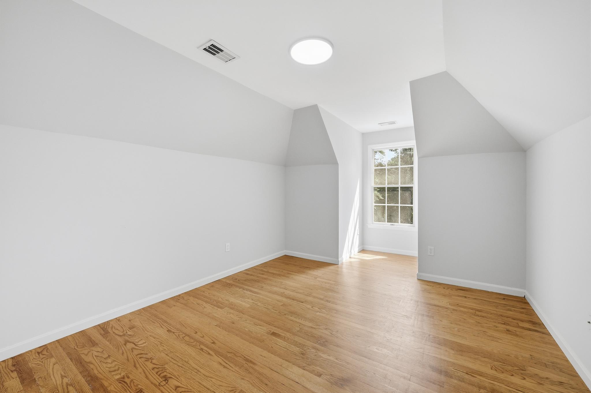 15802 Radwick Ln Property Photo 23