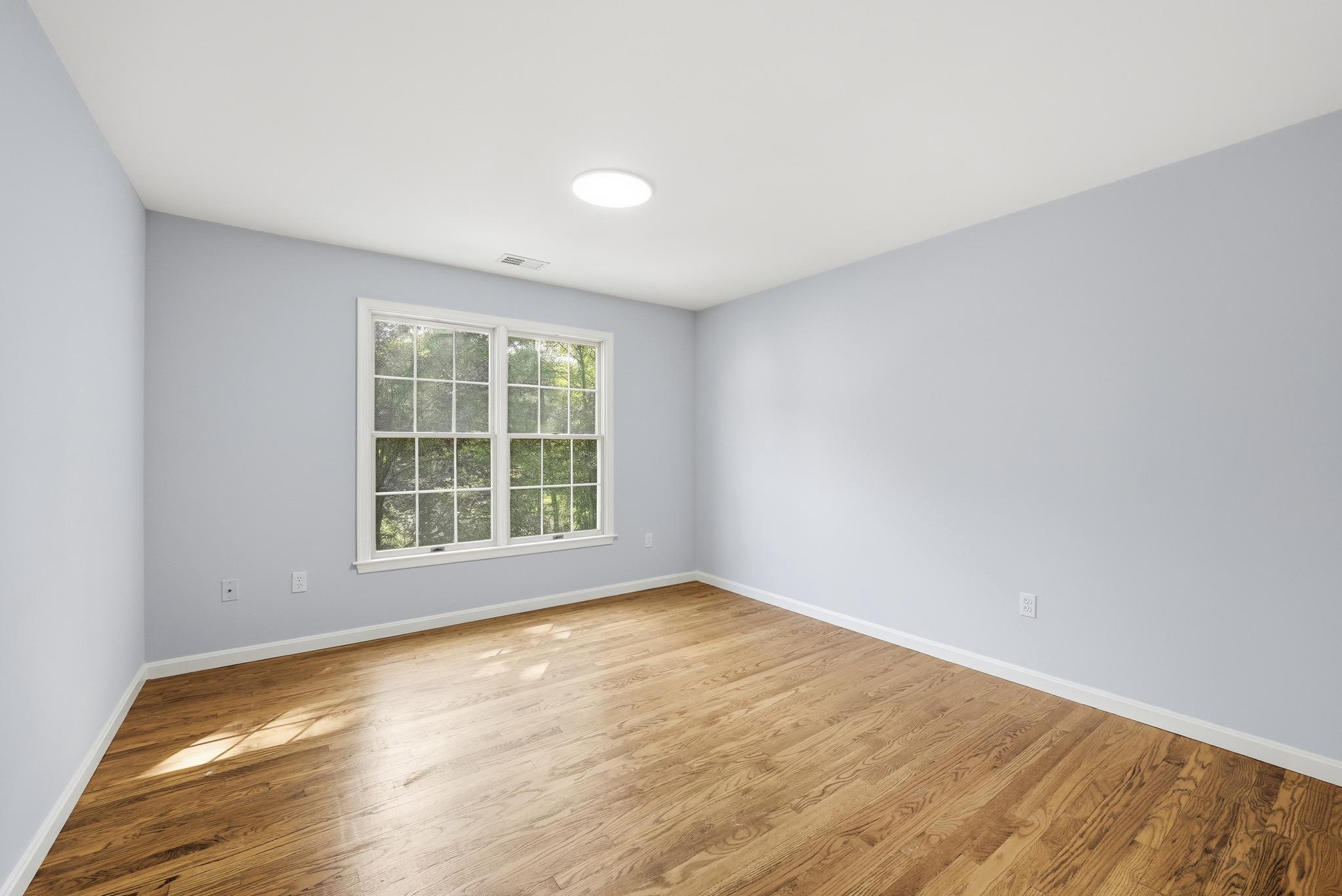 15802 Radwick Ln Property Photo 24
