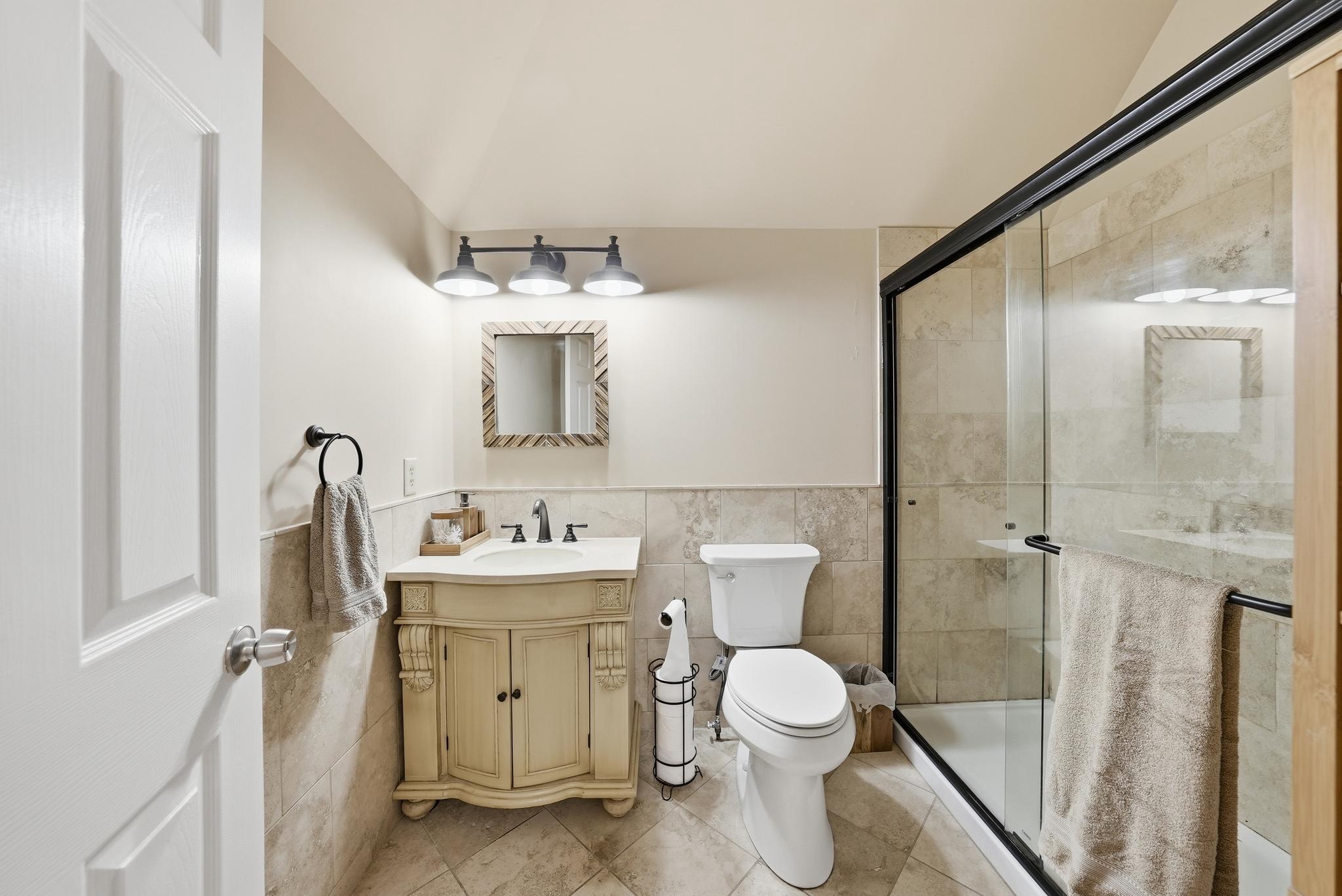 15802 Radwick Ln Property Photo 28