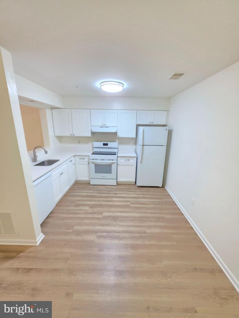 13906 Highstream Pl Property Photo 27