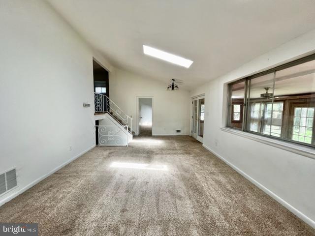 912 Hoyt St Property Photo 9