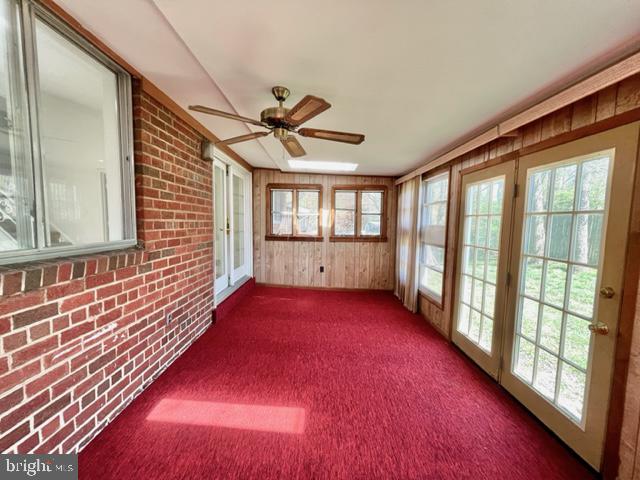 912 Hoyt St Property Photo 14