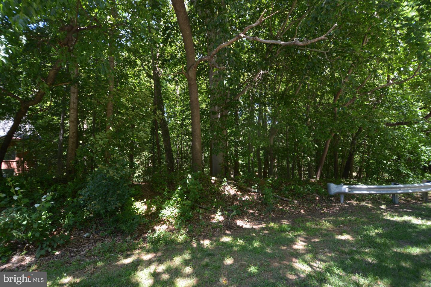 Democracy Blvd Property Photo 1