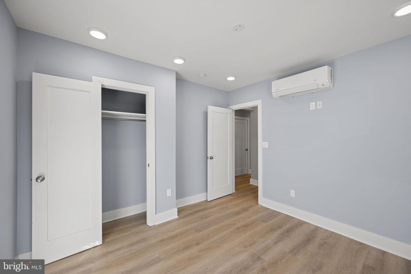 4535 Avondale St Property Photo 11