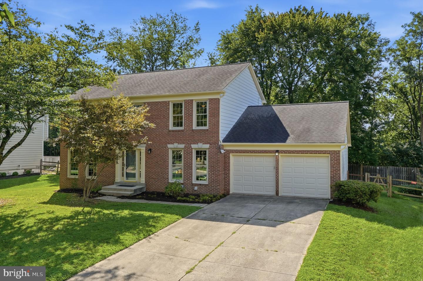 909 Willowleaf Way Property Photo 1