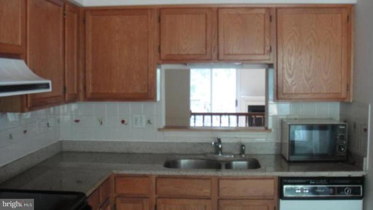 13671 Cedar Creek Ln Property Photo 18