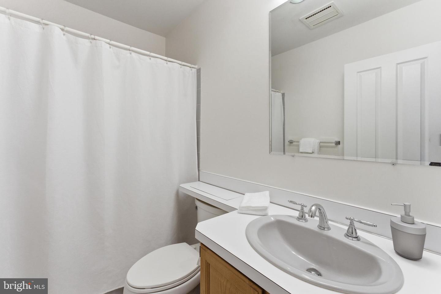 2100 Edgewater Pkwy Property Photo 28