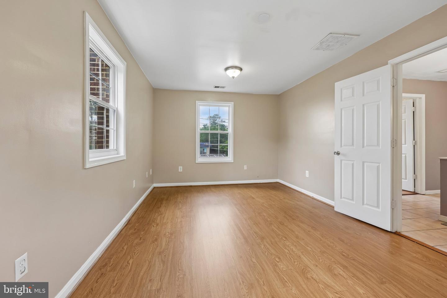 6804 New Hampshire Ave Property Photo 31