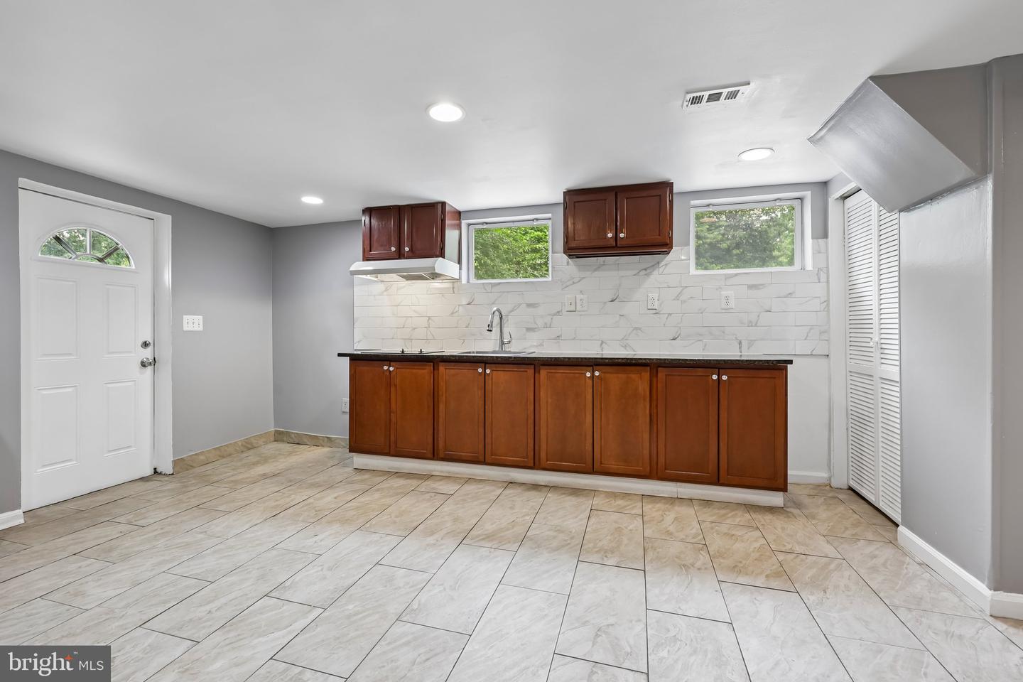 6804 New Hampshire Ave Property Photo 39