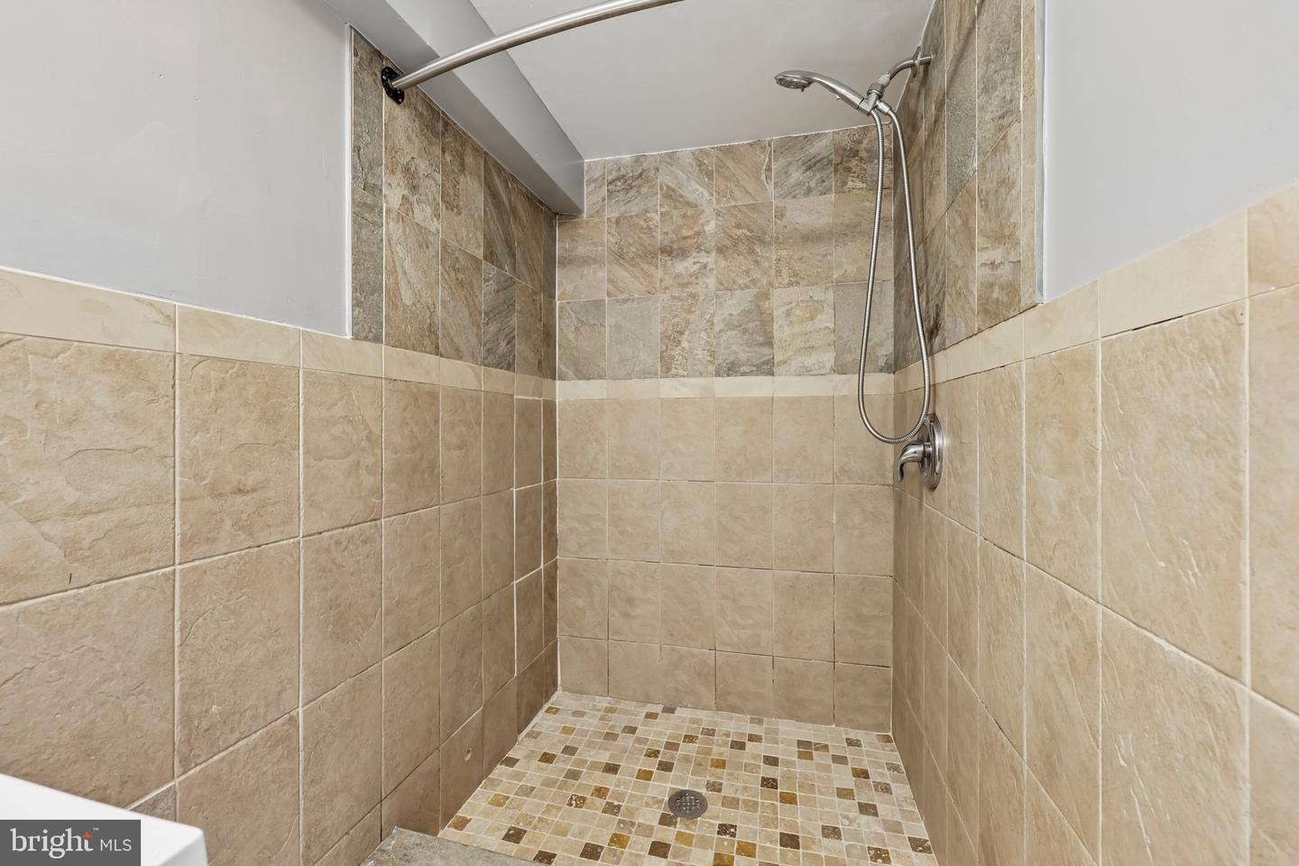 6804 New Hampshire Ave Property Photo 45