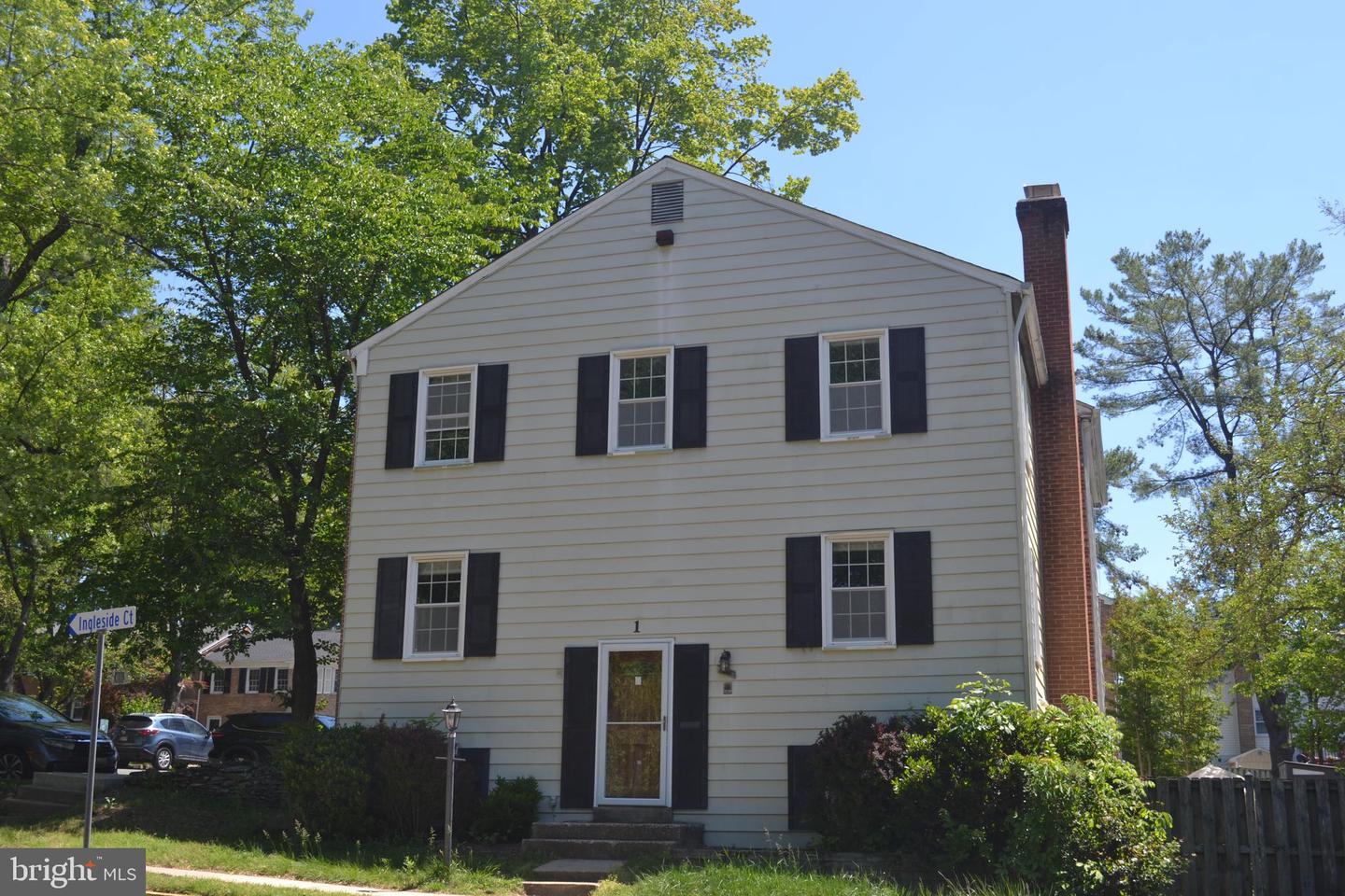 1 INGLESIDE CT Property Photo 1