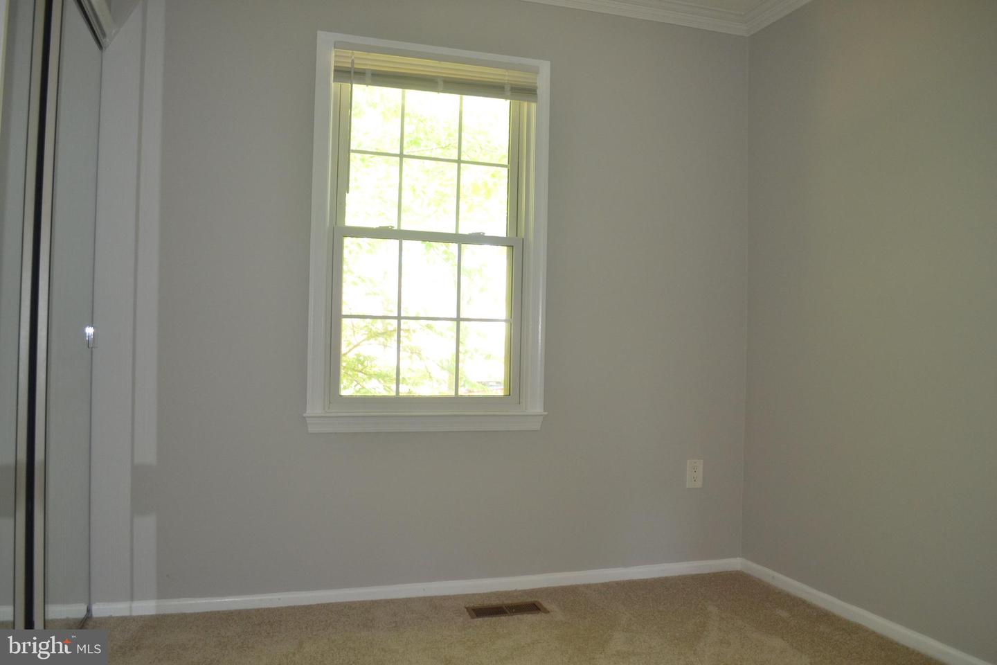 1 Ingleside Ct Property Photo 12