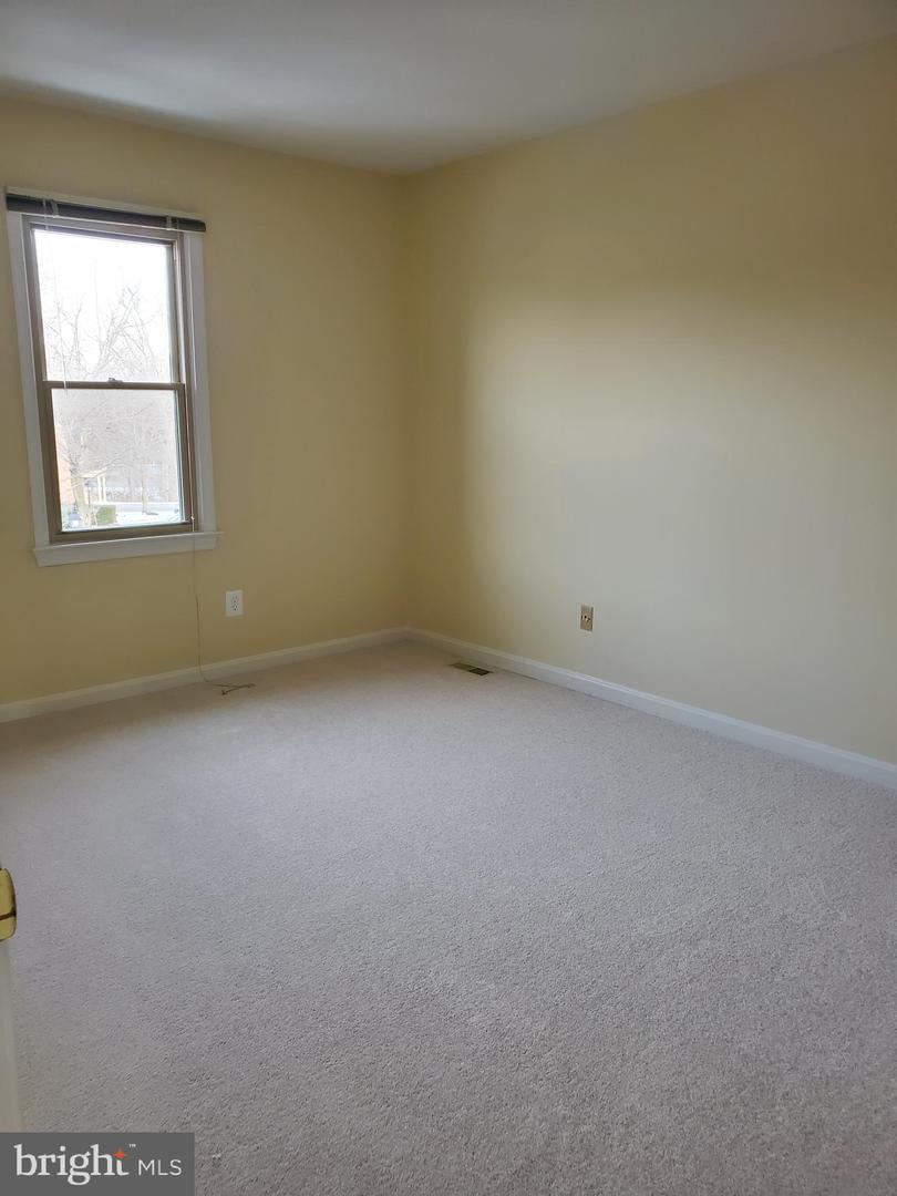 15322 Manor Village Ln Property Photo 10