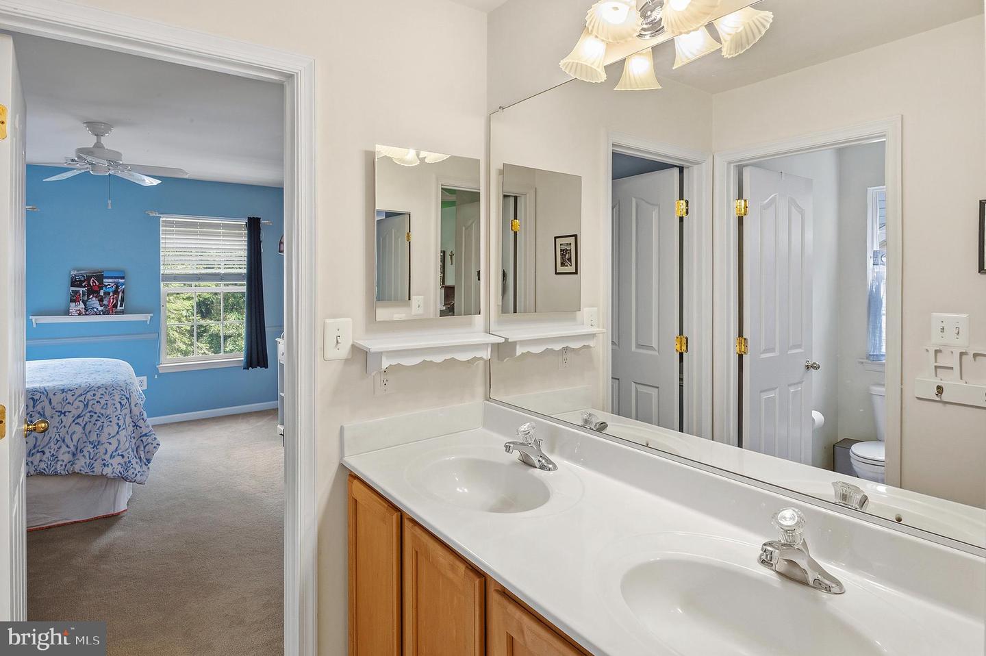 18522 Rushbrooke Dr Property Photo 34