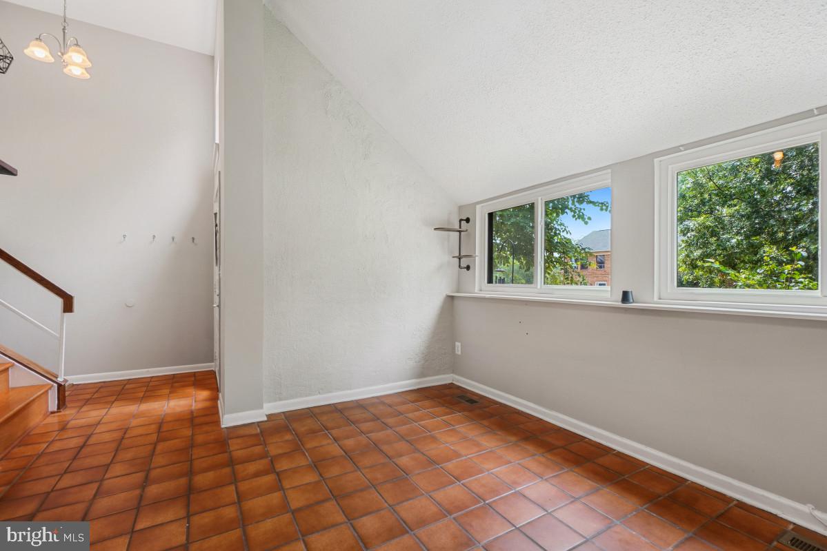 20526 Summersong Ln Property Photo 10