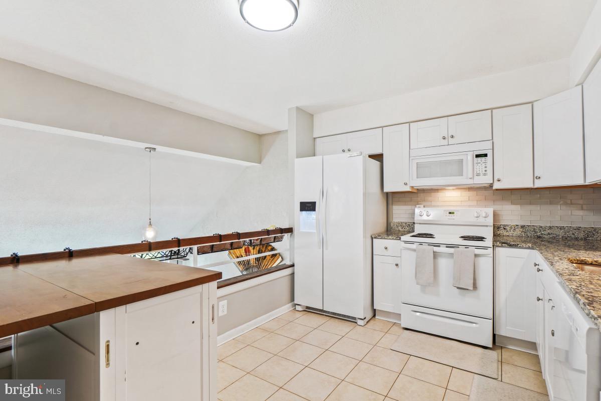 20526 Summersong Ln Property Photo 11