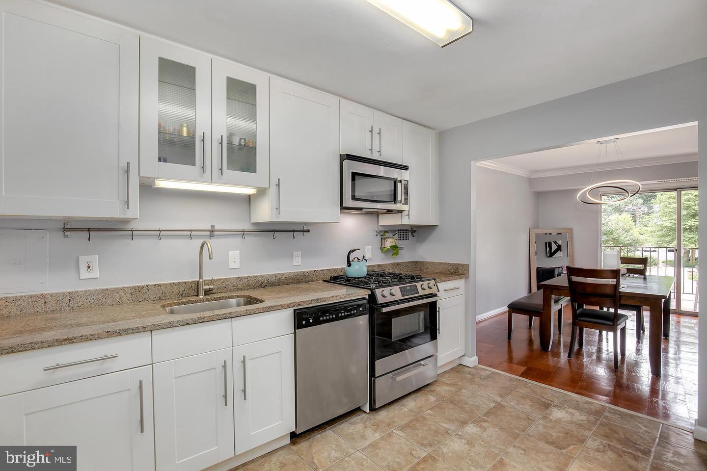 9039 Sligo Creek Pkwy #205 Property Photo 9