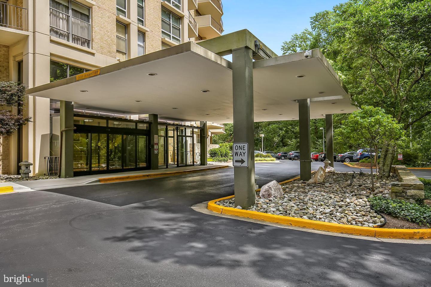 9039 Sligo Creek Pkwy #205 Property Photo 24