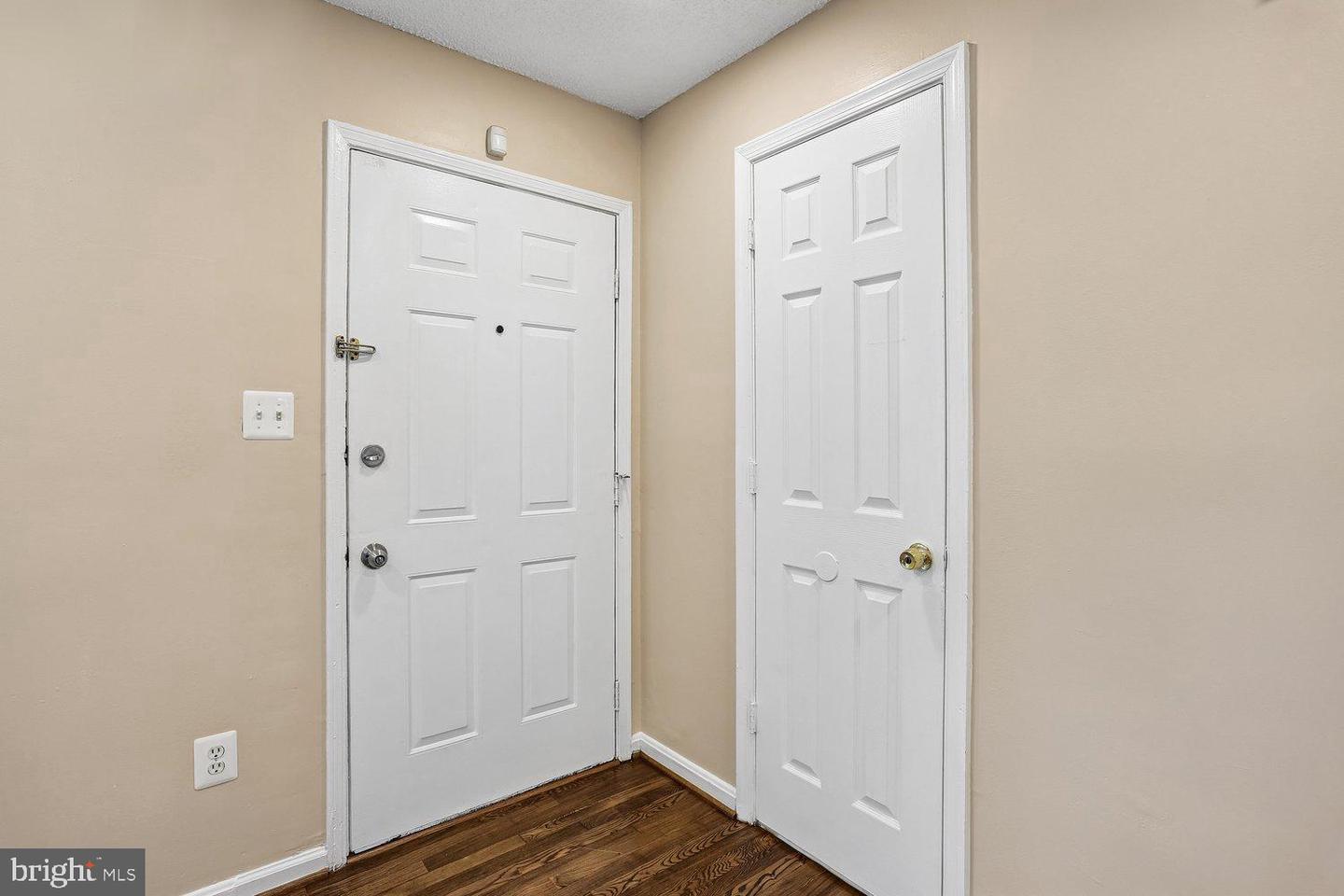 19322 Liberty Heights Ln Property Photo 4