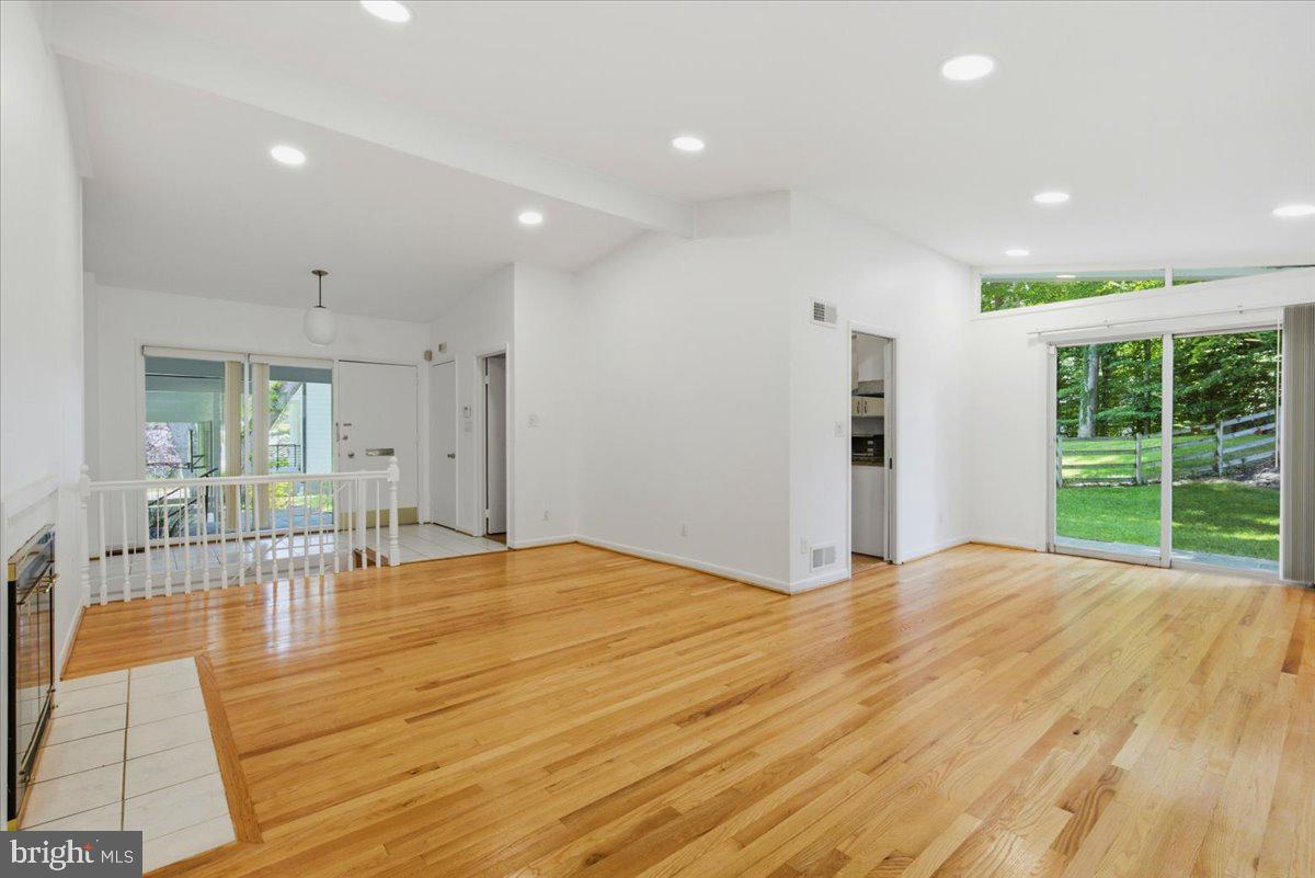 6614 Melody Ln Property Photo 17