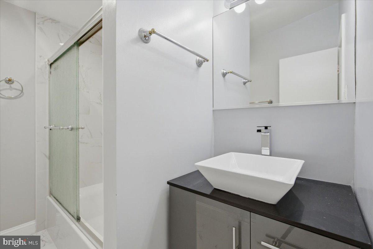 6614 Melody Ln Property Photo 38