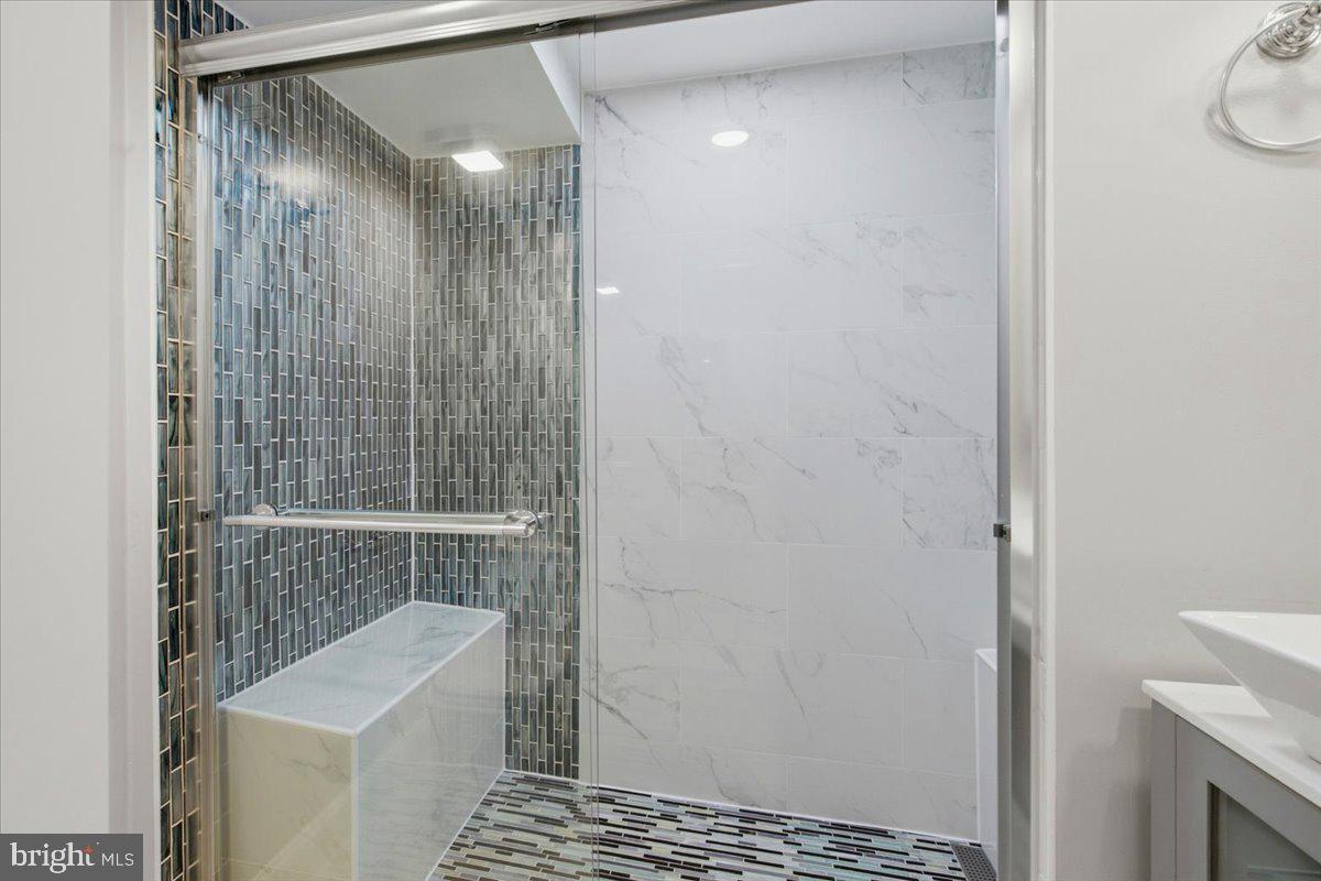 6614 Melody Ln Property Photo 55