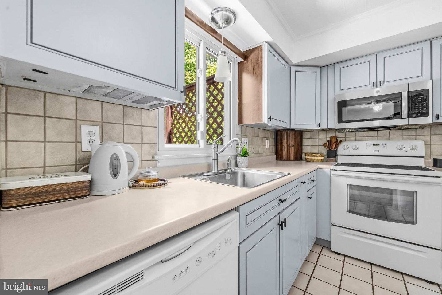 13013 Open Hearth Way Property Photo 8