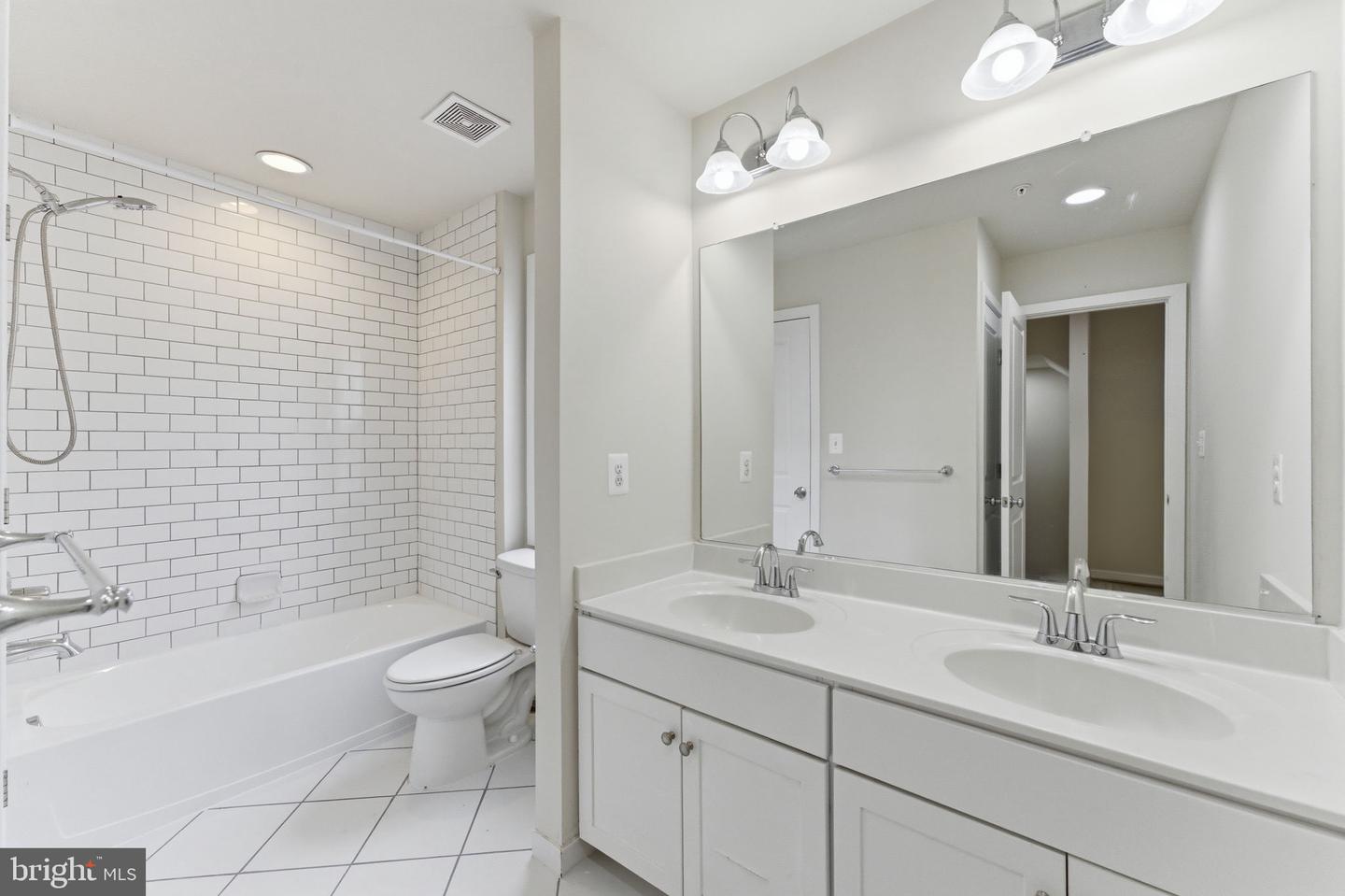 169 Kandinsky Loop Property Photo 38