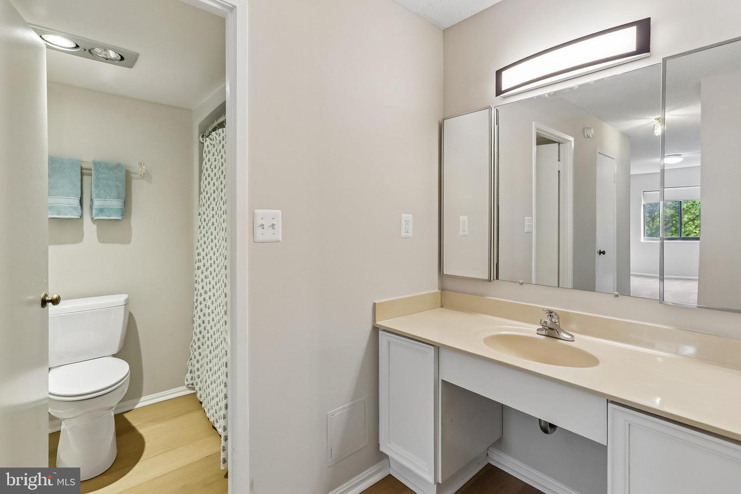 15107 Interlachen Dr #2-620 Property Photo 14