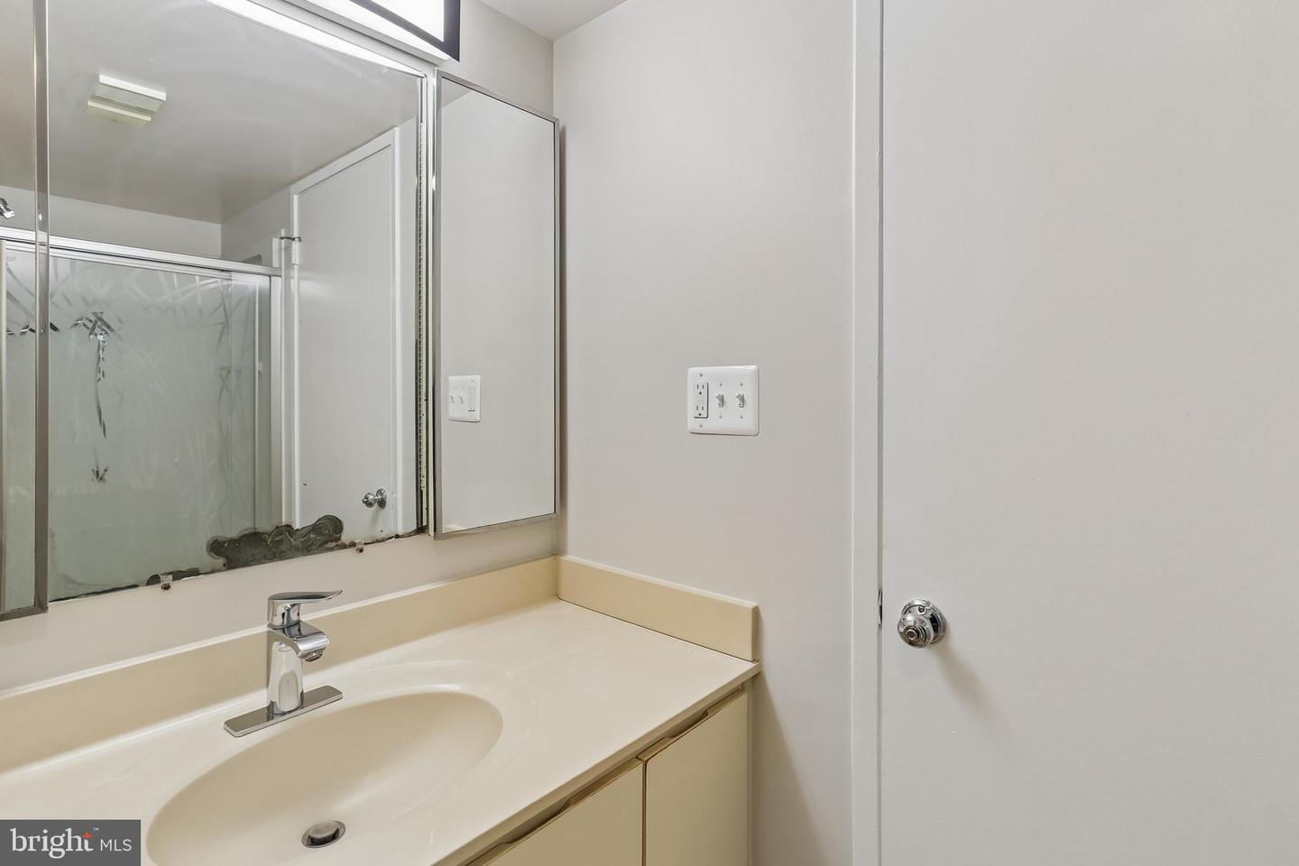15107 Interlachen Dr #2-620 Property Photo 17