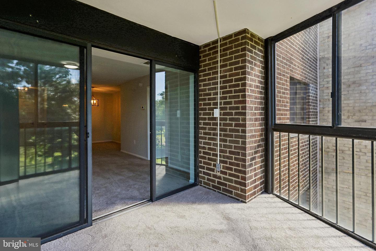 15107 Interlachen Dr #2-620 Property Photo 19