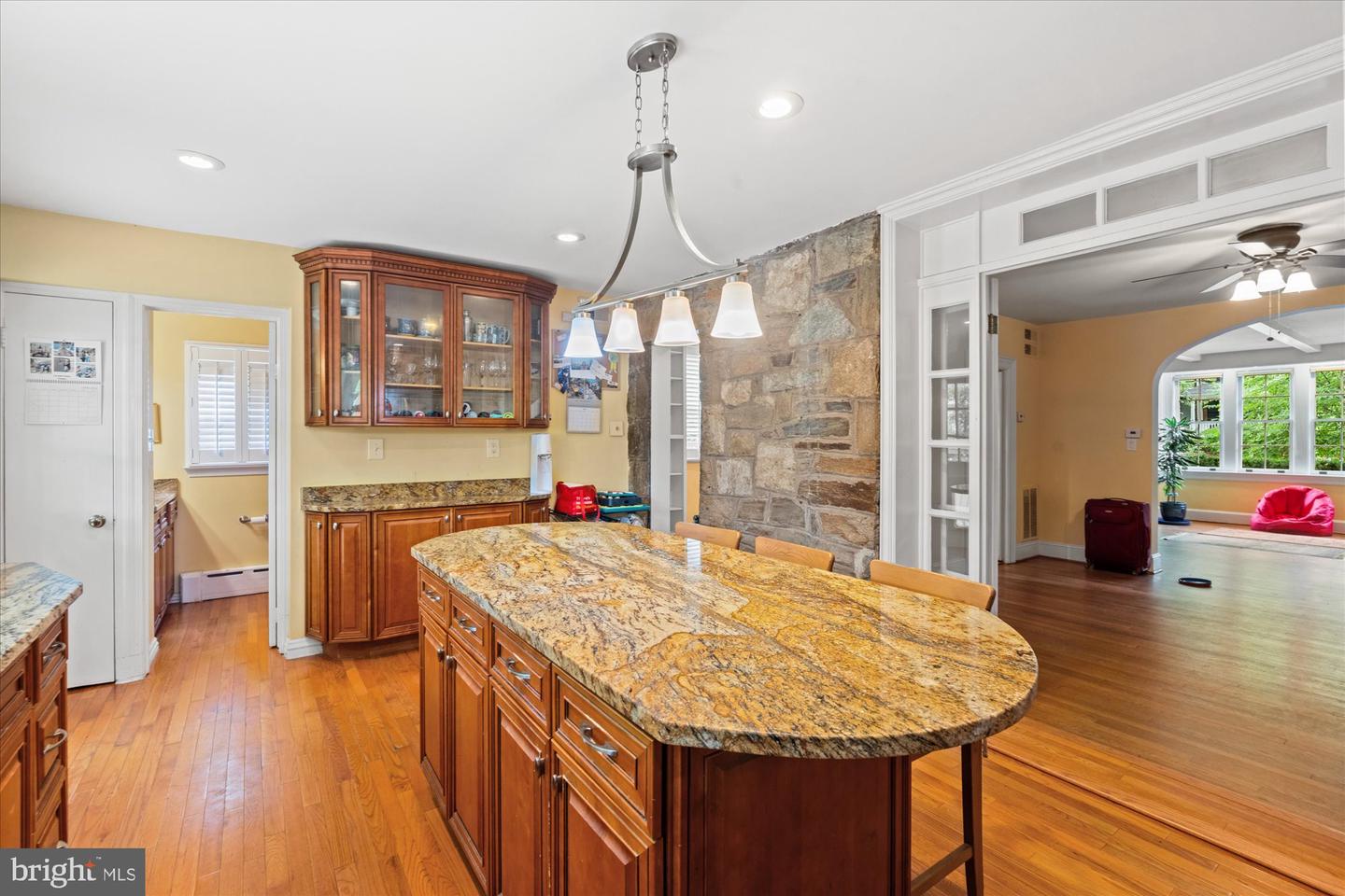 4613 Langdrum Ln Property Photo 11