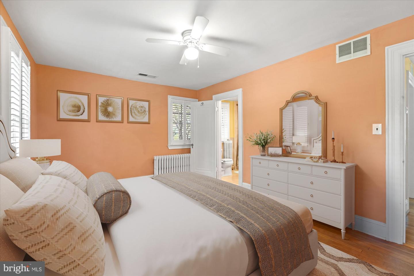 4613 Langdrum Ln Property Photo 14