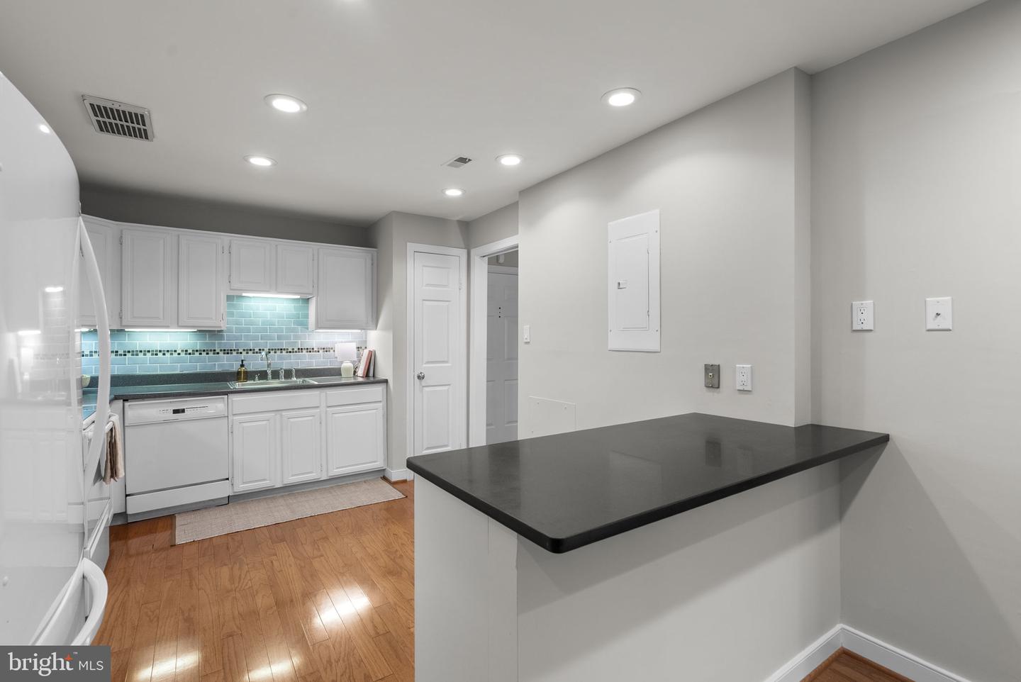11420 Strand Dr #r-010 Property Photo 11
