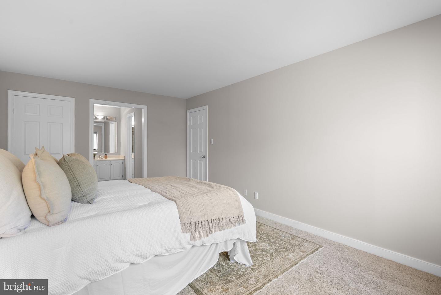 11420 Strand Dr #r-010 Property Photo 23