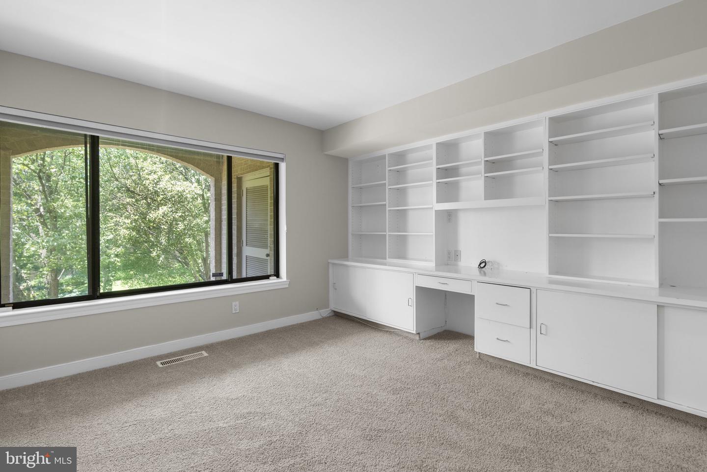 11420 Strand Dr #r-010 Property Photo 27