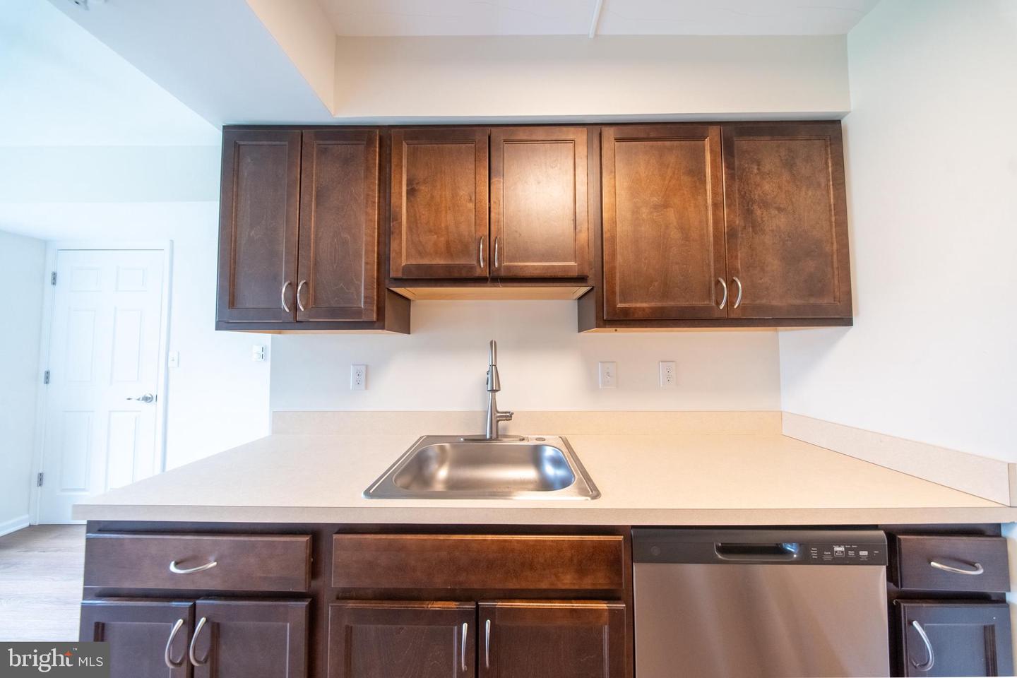 15210 Elkridge Way #91-2j Property Photo 17
