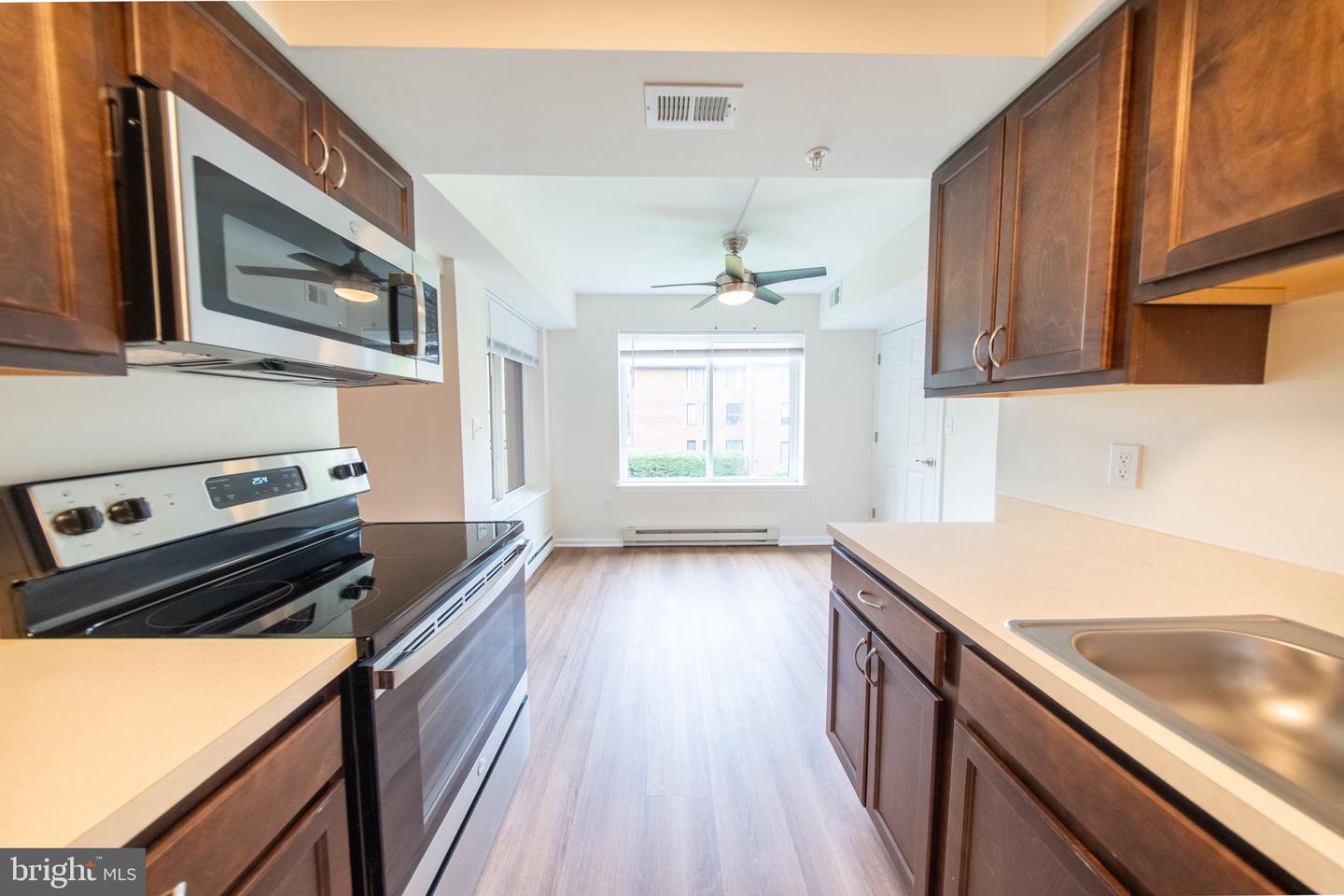 15210 Elkridge Way #91-2j Property Photo 19