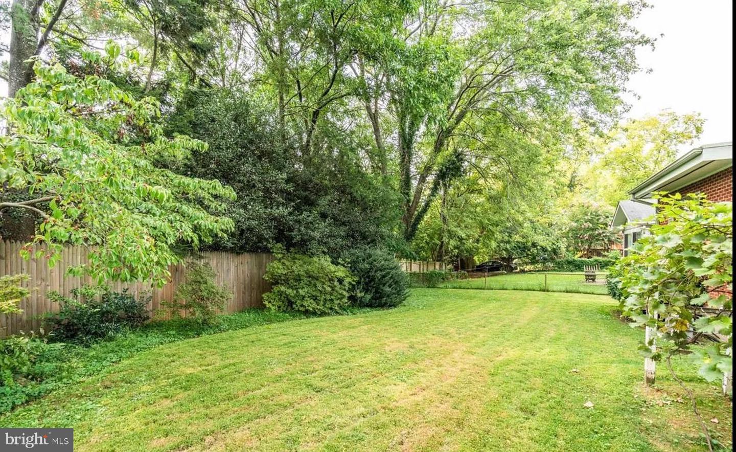 5024 River Rd Property Photo 14