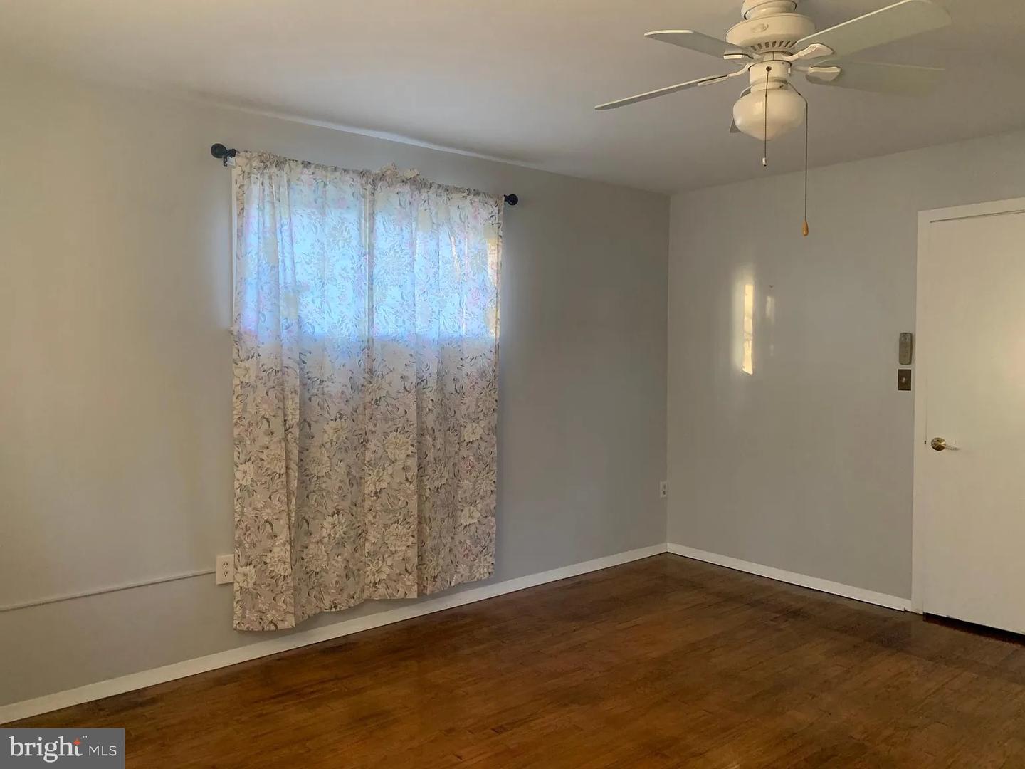 5024 River Rd Property Photo 31