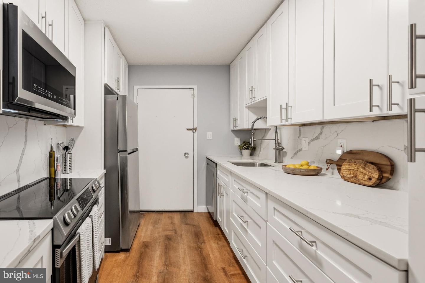 7501 Democracy Blvd #b-123 Property Photo 6